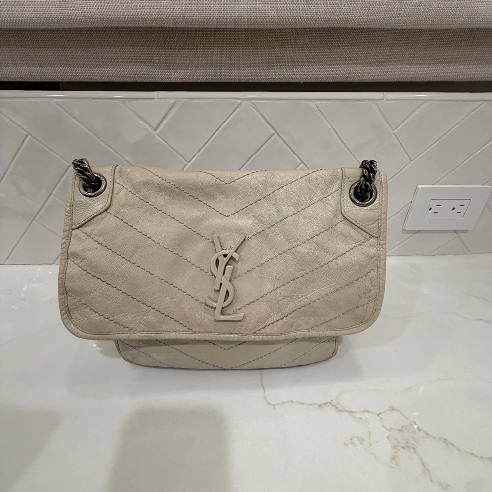 Yves Saint Laurent Nikki Medium Quilted Shoulder Bag